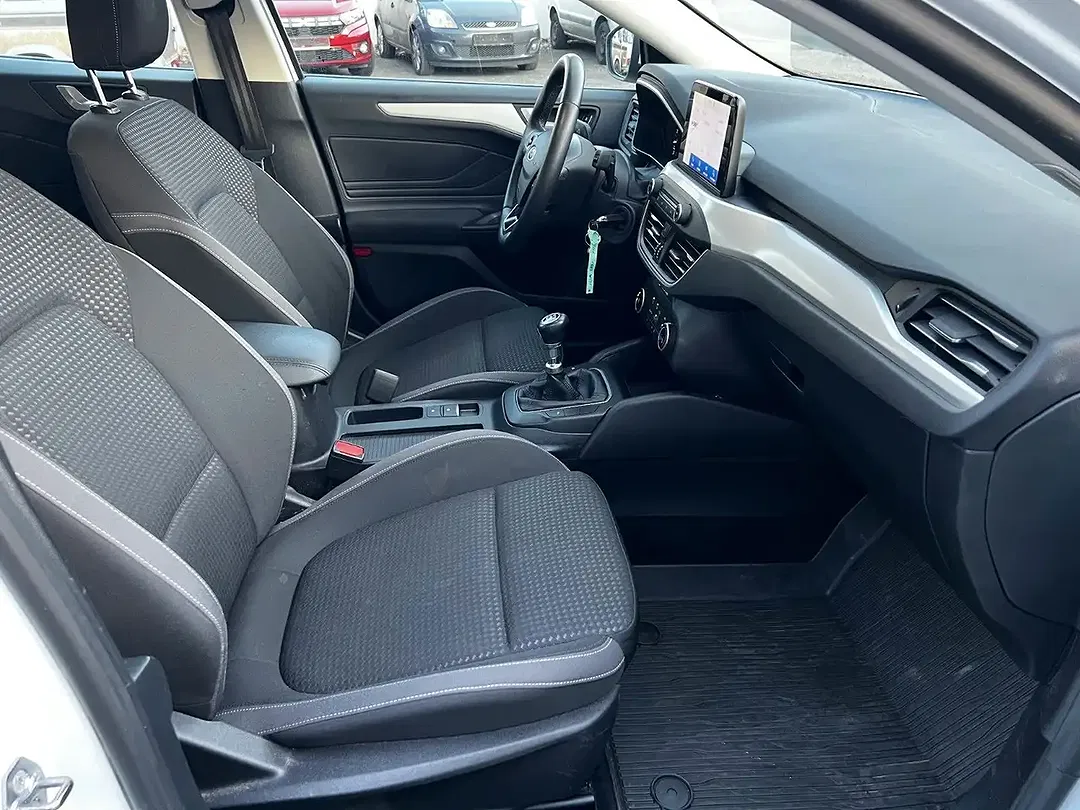 Ford Focus Cool & Connect - Thumbnail 9