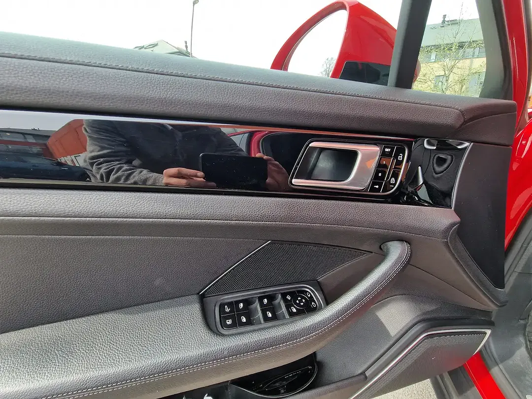 Porsche Panamera E-Hybrid 4 - Thumbnail 13
