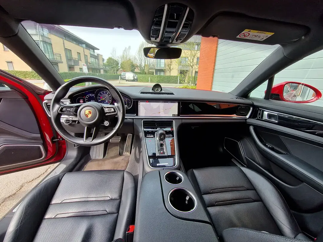 Porsche Panamera E-Hybrid 4 - Thumbnail 8