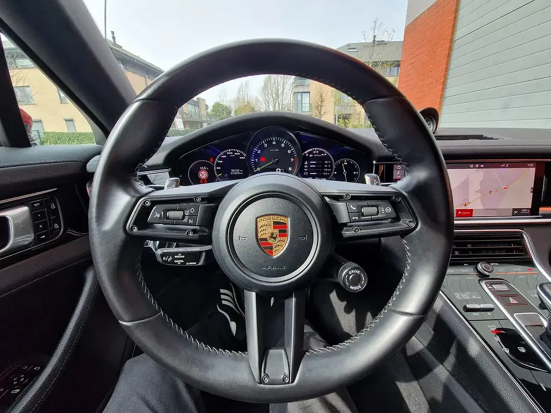 Porsche Panamera E-Hybrid 4 - Thumbnail 9