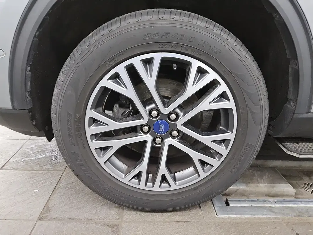 Ford Kuga 1.5 EcoBoost Titanium - Thumbnail 11