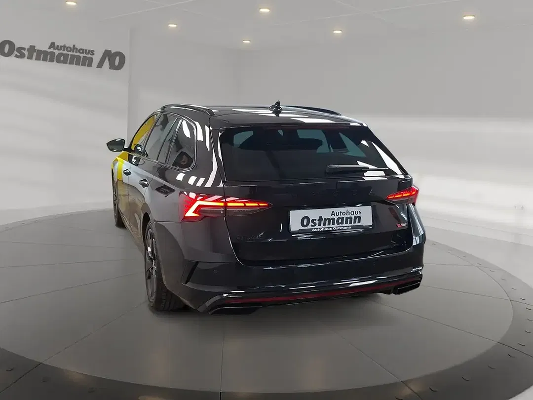 Skoda Octavia 2.0 TSI vRS Combi - Thumbnail 2