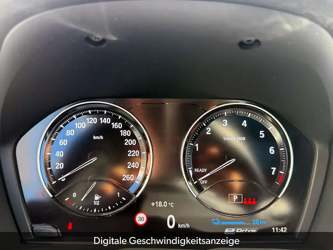 BMW X1 xDrive Advantage - Thumbnail 9