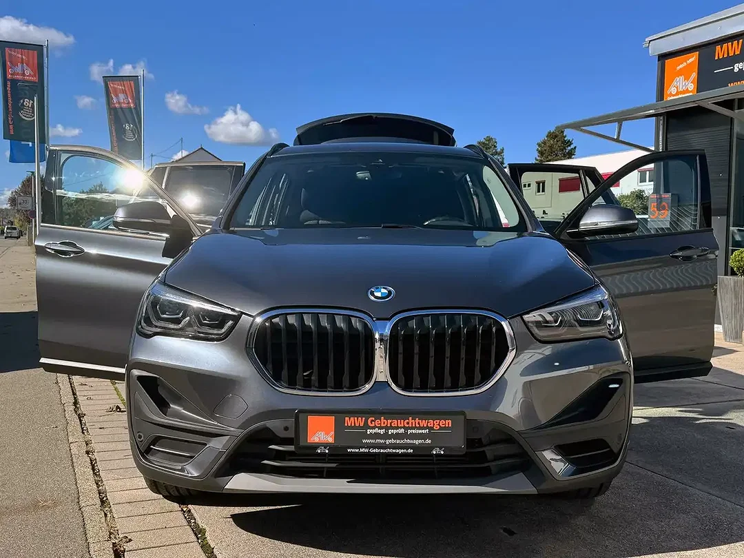 BMW X1 xDrive Advantage - Afbeelding 1