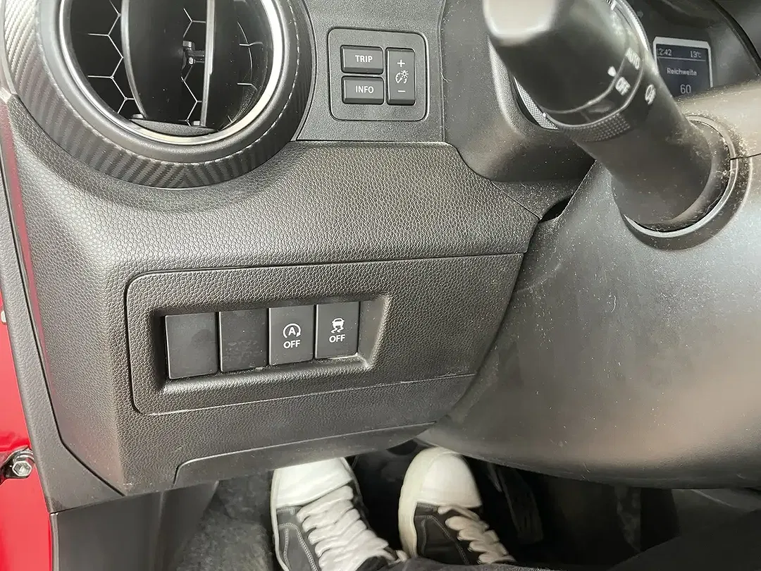Suzuki Ignis Hybrid Comfort - Thumbnail 13