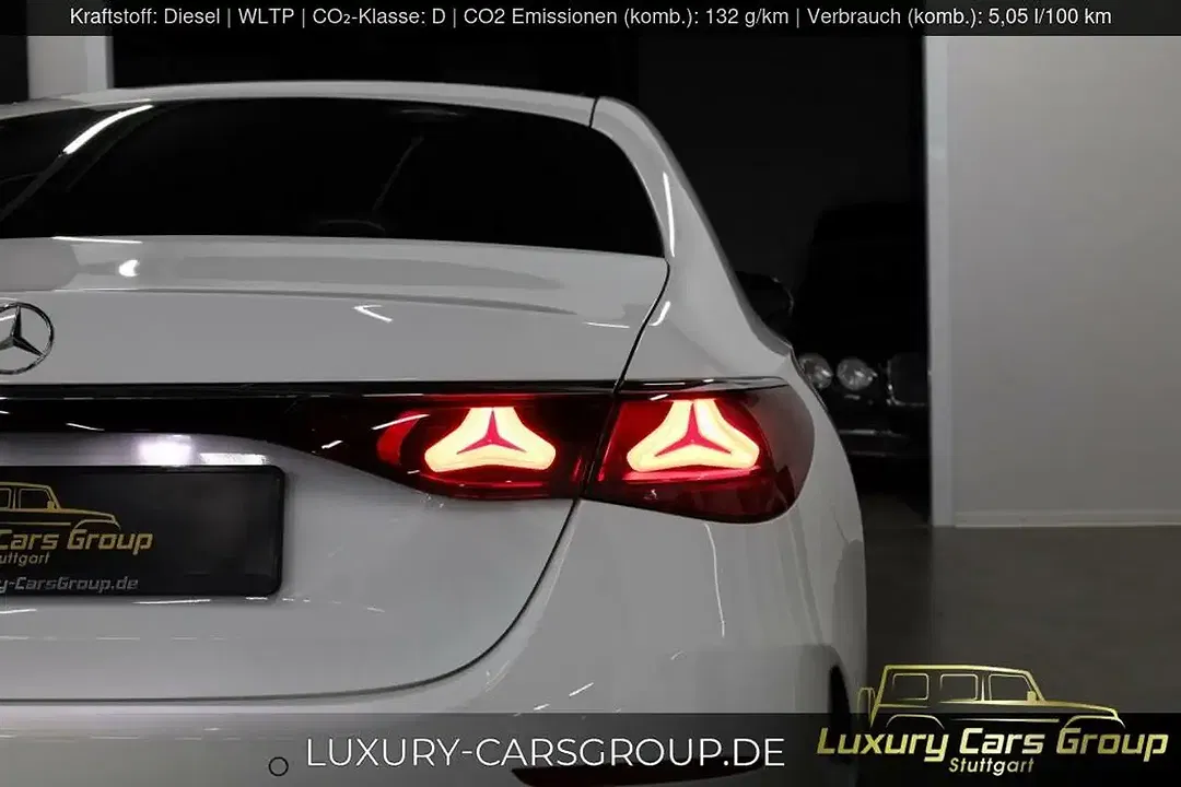 Mercedes-Benz E 200 - Thumbnail 15
