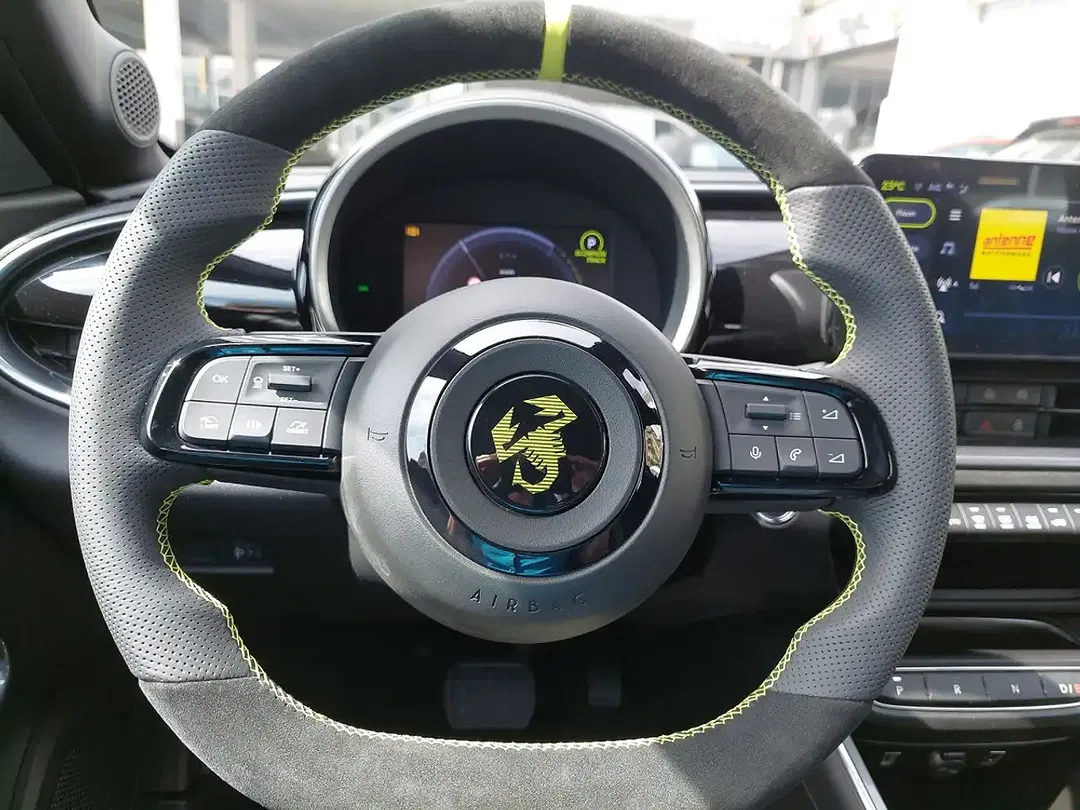Abarth 600e Turismo - Thumbnail 12