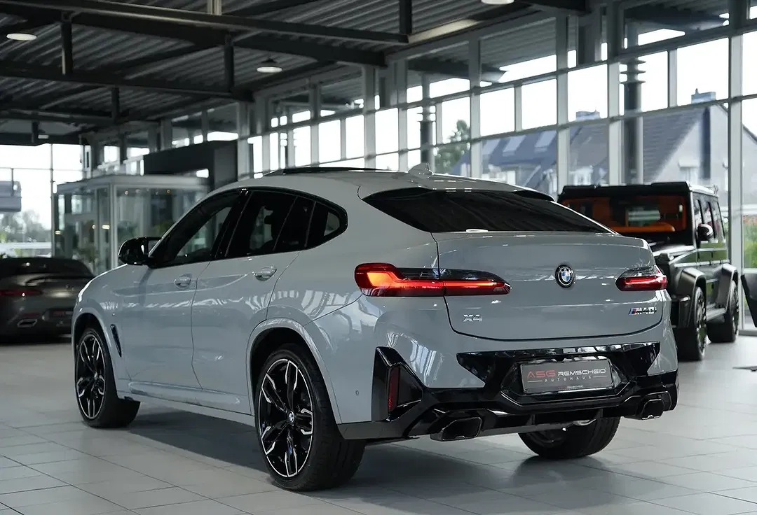 BMW X4 M - Thumbnail 9