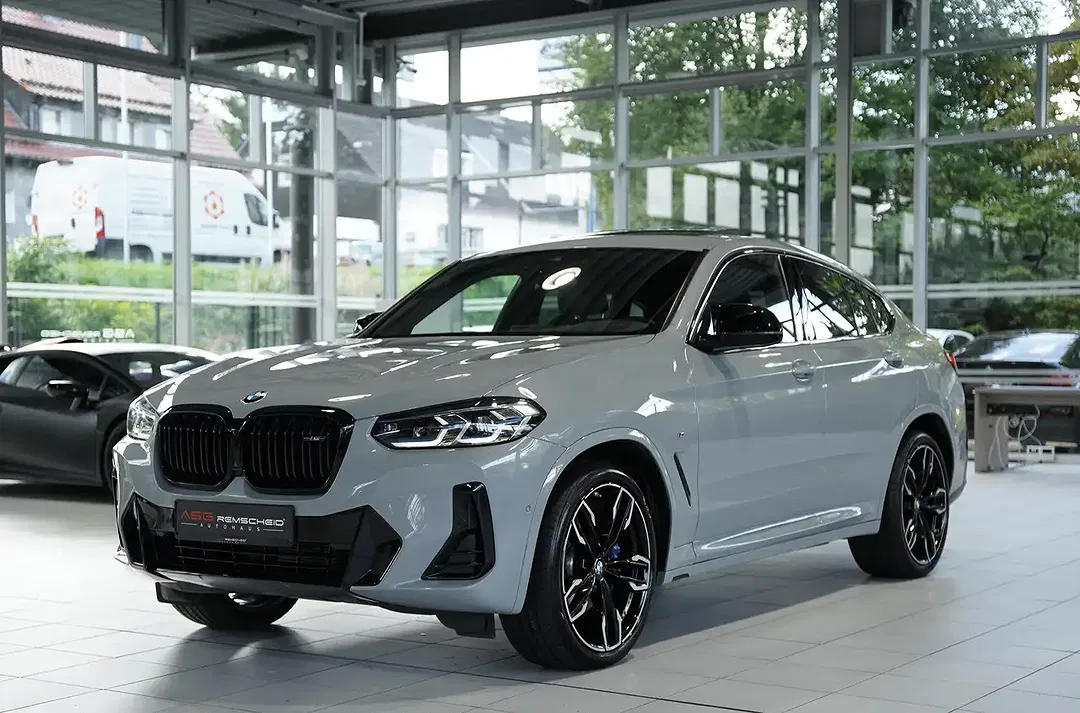 BMW X4 M - Thumbnail 4