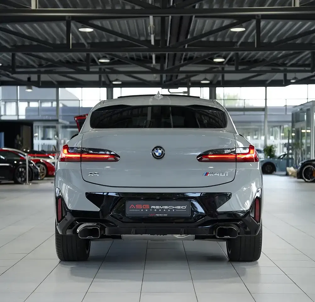 BMW X4 M - Thumbnail 8