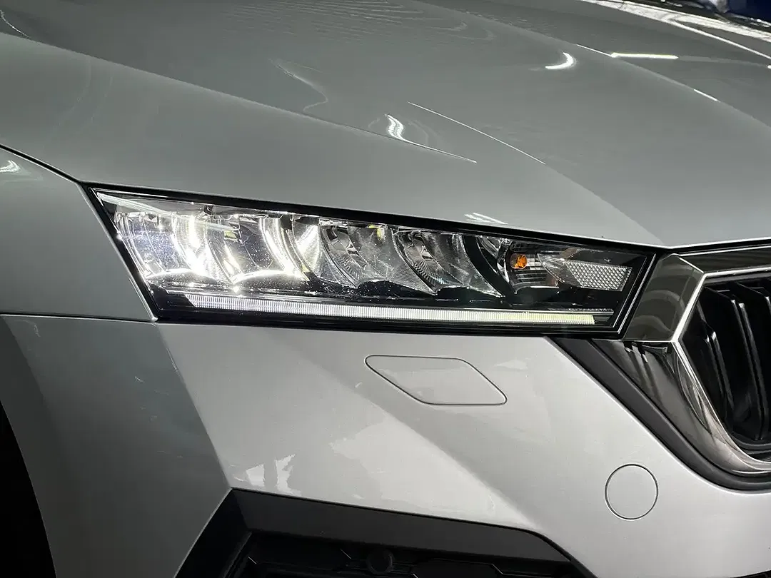 Skoda Octavia 2.0 TDI Combi Clever - Thumbnail 6