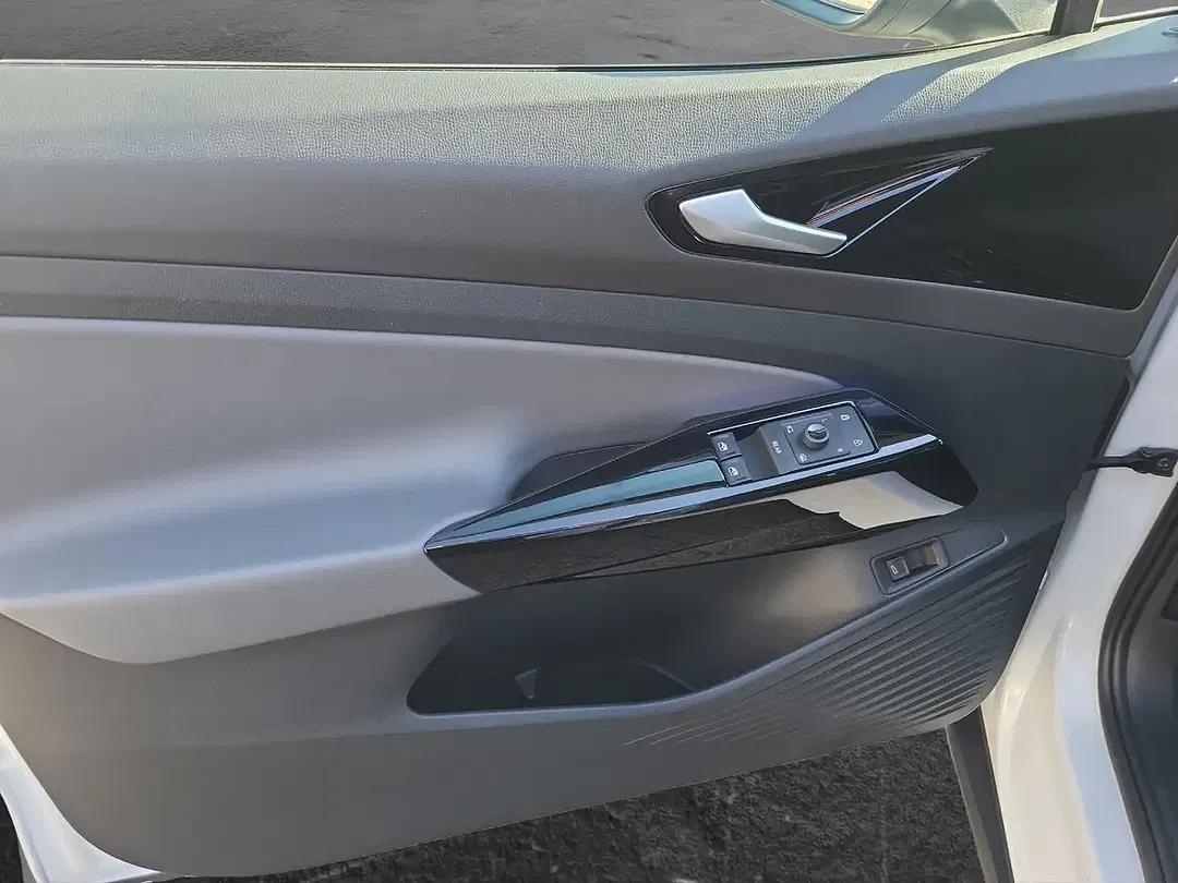 Volkswagen ID.4 Pro Performance - Thumbnail 6