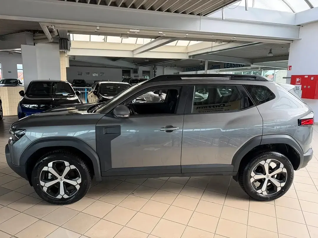 Dacia Duster TCe 4x4 - Thumbnail 8
