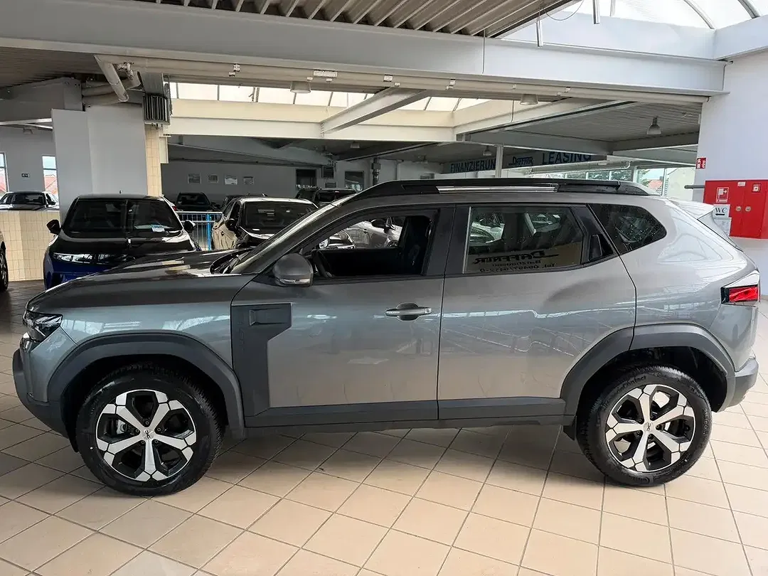 Dacia Duster TCe 4x4 - Thumbnail 9