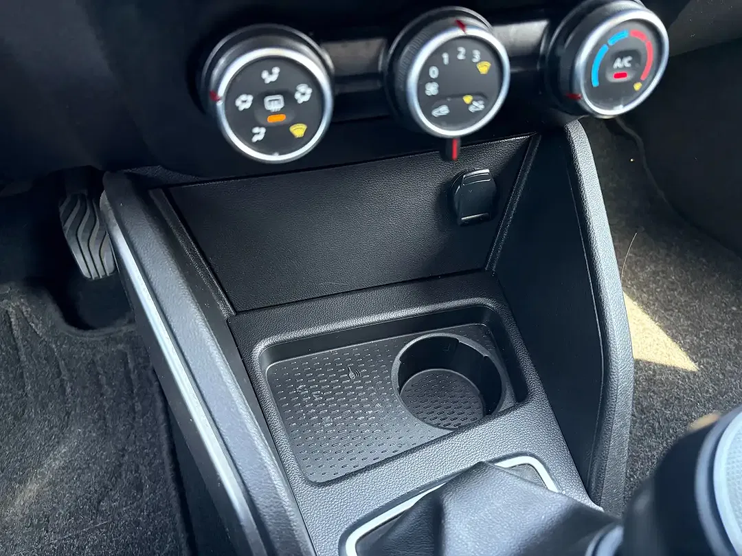 Dacia Duster TCe Prestige - Thumbnail 23