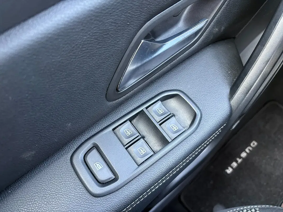 Dacia Duster TCe Prestige - Thumbnail 33