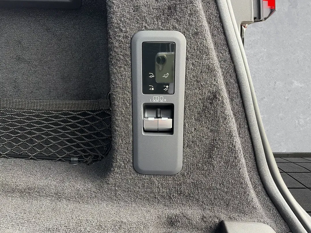 Land Rover Range Rover Sport D350 Autobiography - Thumbnail 11