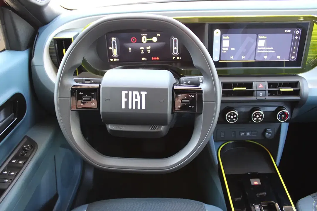 Fiat Grande Panda EV RED - Thumbnail 13