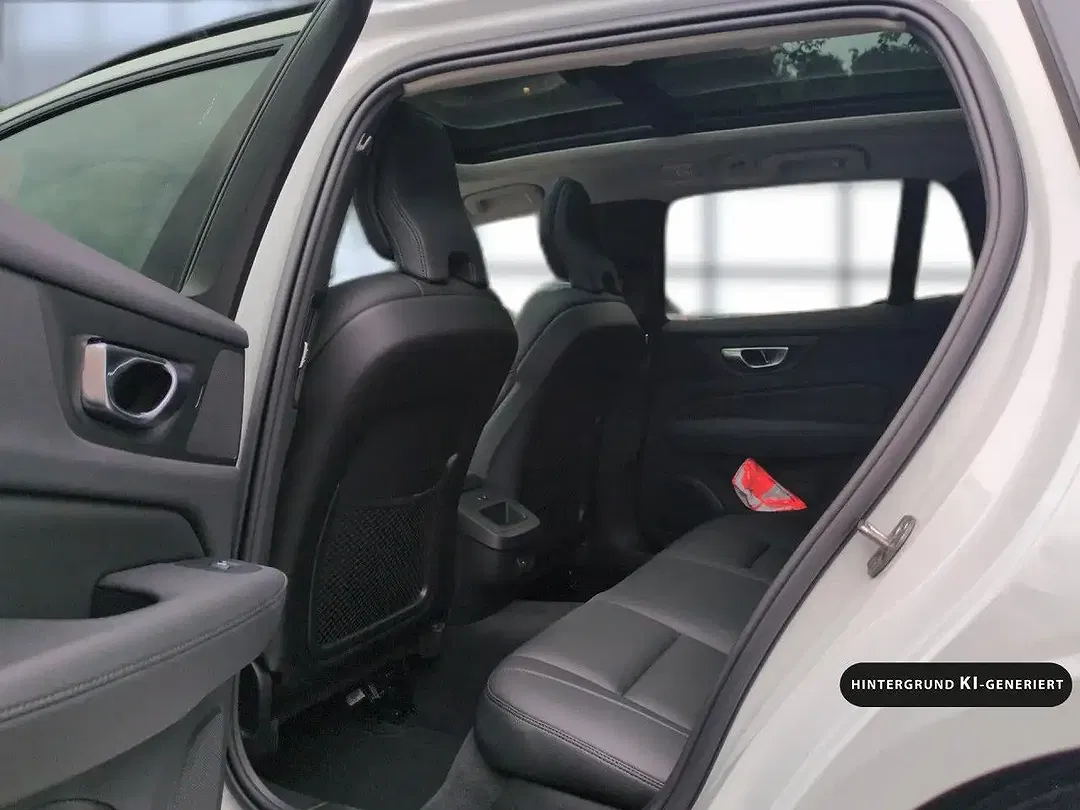 Volvo V60 B4 AUT Plus Dark - Thumbnail 12