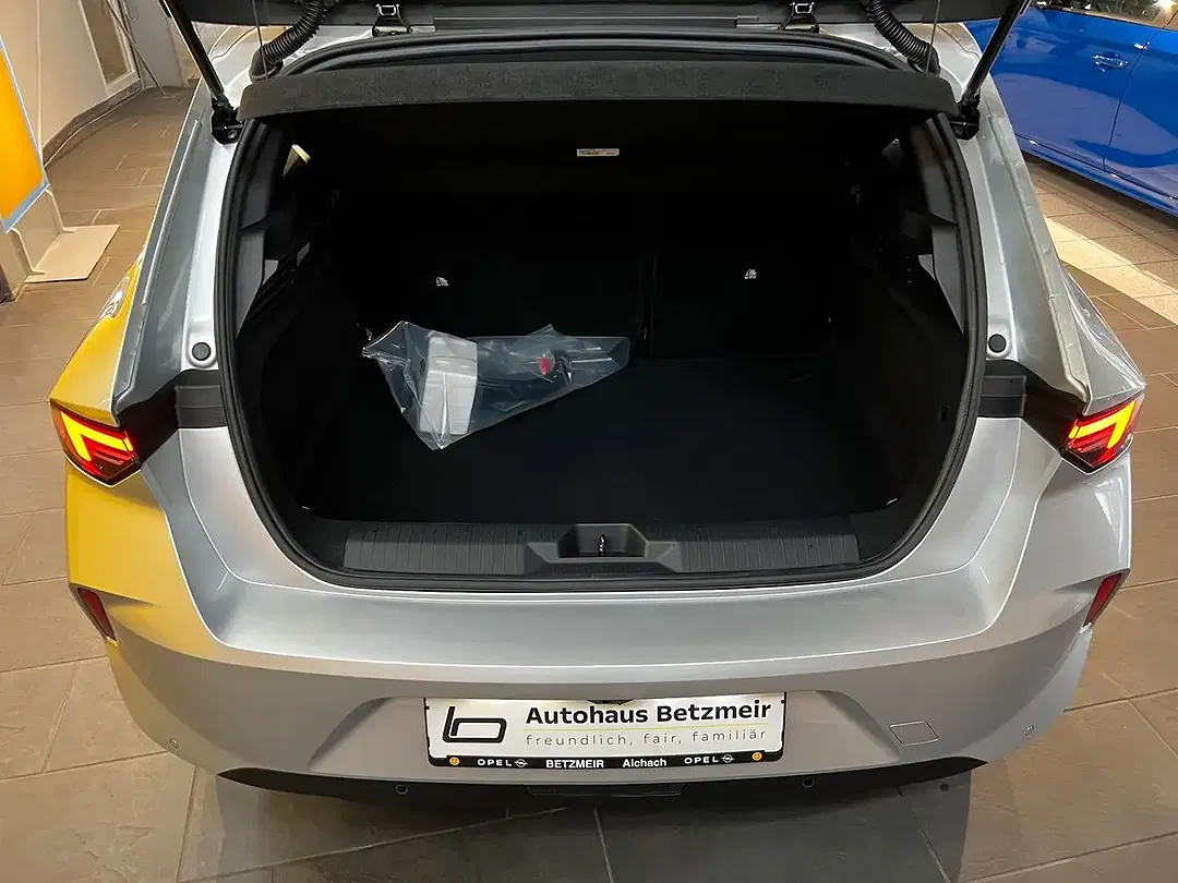 Opel Astra Edition - Thumbnail 11