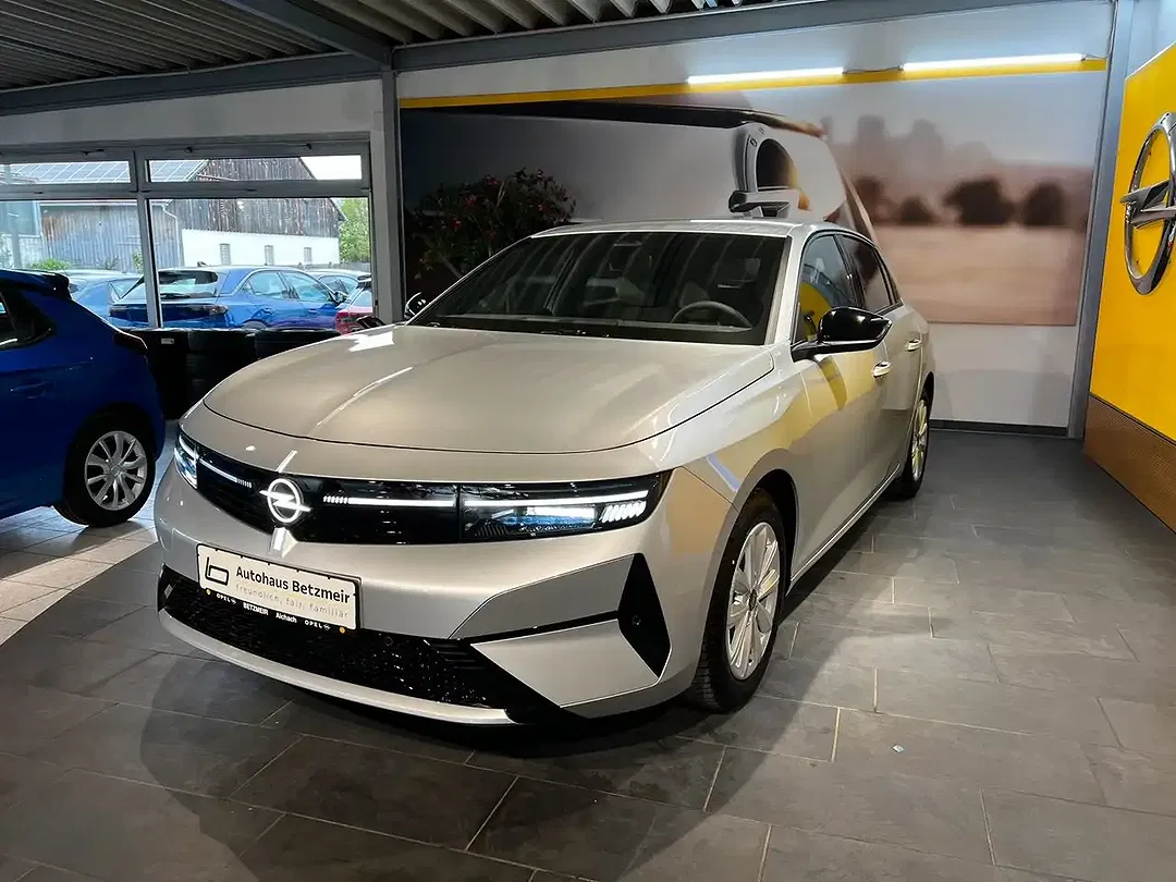 Opel Astra Edition - Thumbnail 6