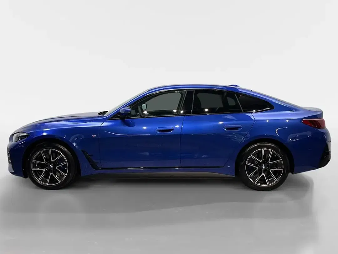 BMW i4 M Sport - Thumbnail 3