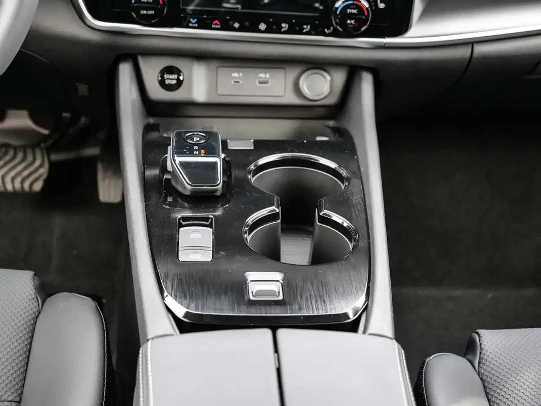Nissan X-Trail 1.5 VC-T e-Power N-Trek - Thumbnail 11
