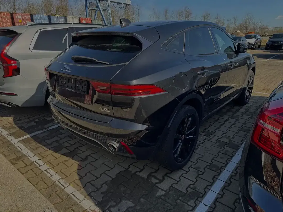 Jaguar E-Pace D180 4x4 - Thumbnail 3