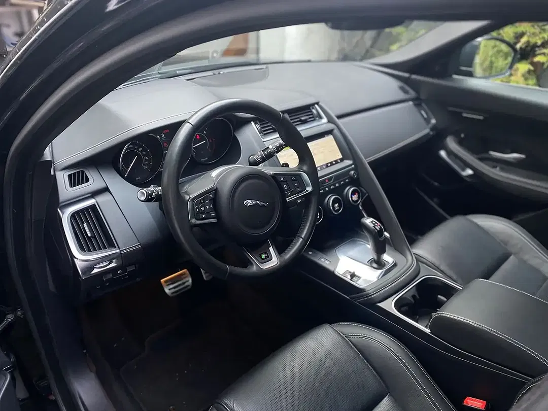 Jaguar E-Pace D180 4x4 - Thumbnail 5