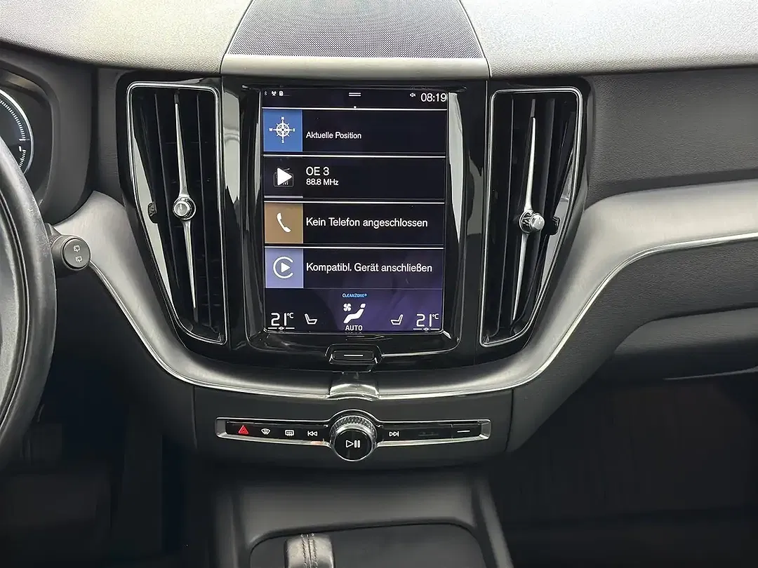 Volvo XC60 T6 PHEV AWD Recharge R-Design Expression - Thumbnail 6