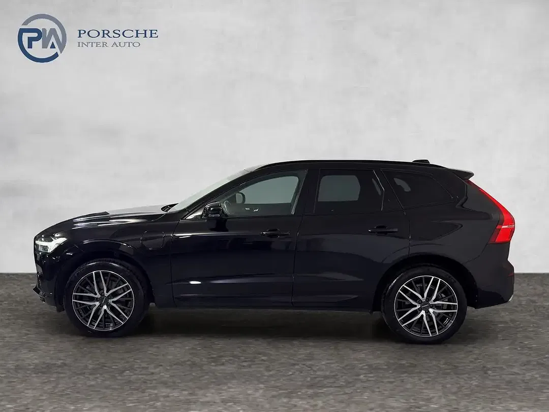 Volvo XC60 T6 PHEV AWD Recharge R-Design Expression - Thumbnail 2