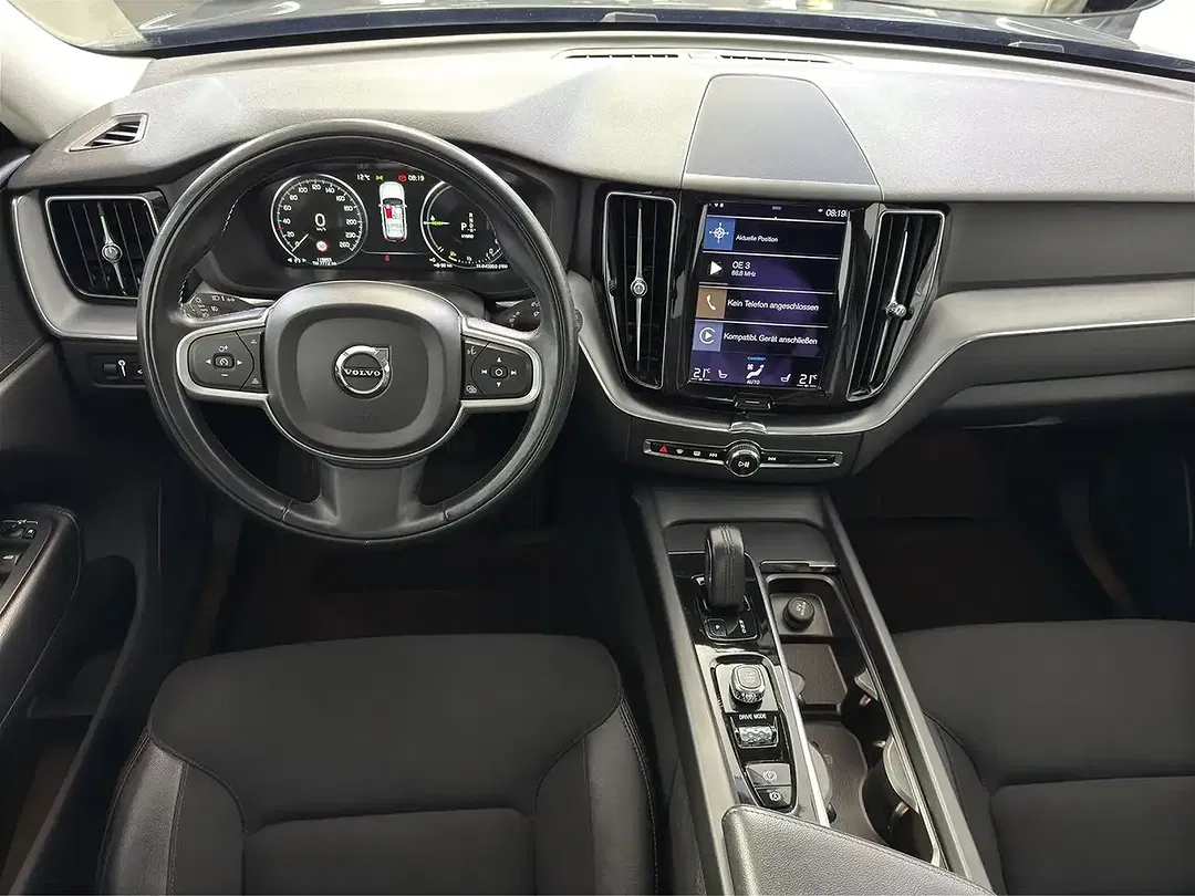 Volvo XC60 T6 PHEV AWD Recharge R-Design Expression - Thumbnail 4