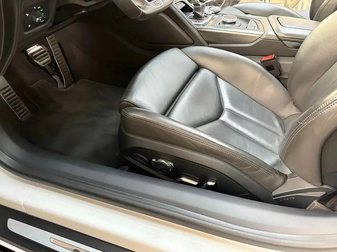 Audi R8 5.2 FSI performance - Thumbnail 14