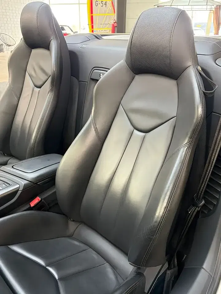 Audi R8 5.2 FSI performance - foto 15