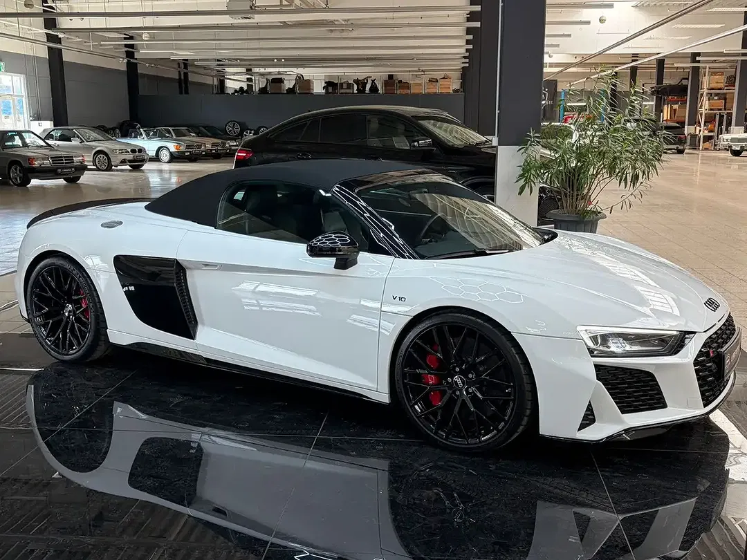 Audi R8 5.2 FSI performance - Thumbnail 9