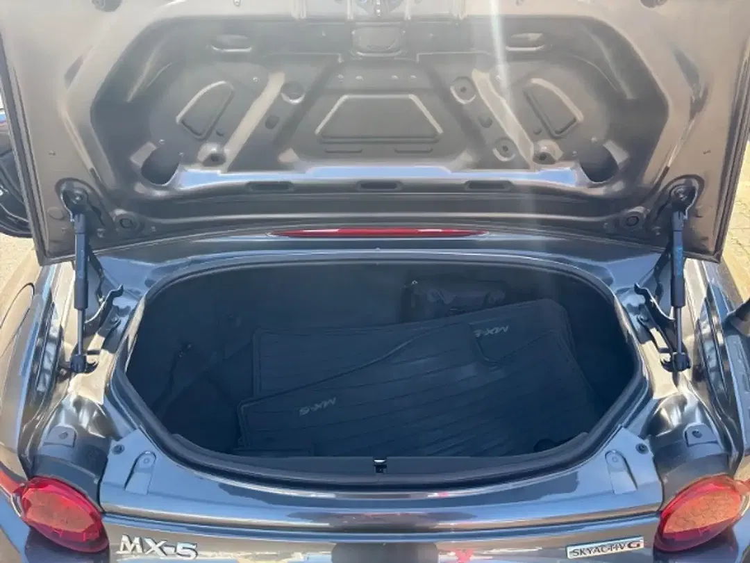 Mazda MX-5 2.0 Kazari - Thumbnail 12