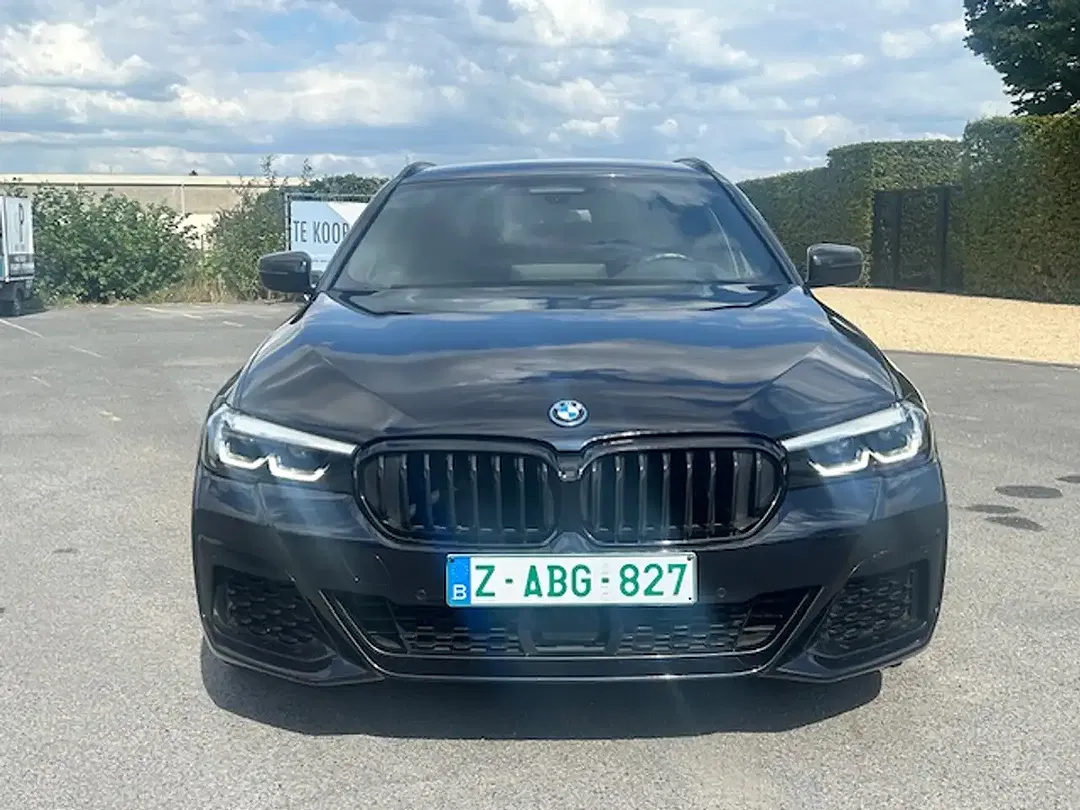 BMW 520 PHEV Touring Shadow Line - Thumbnail 13