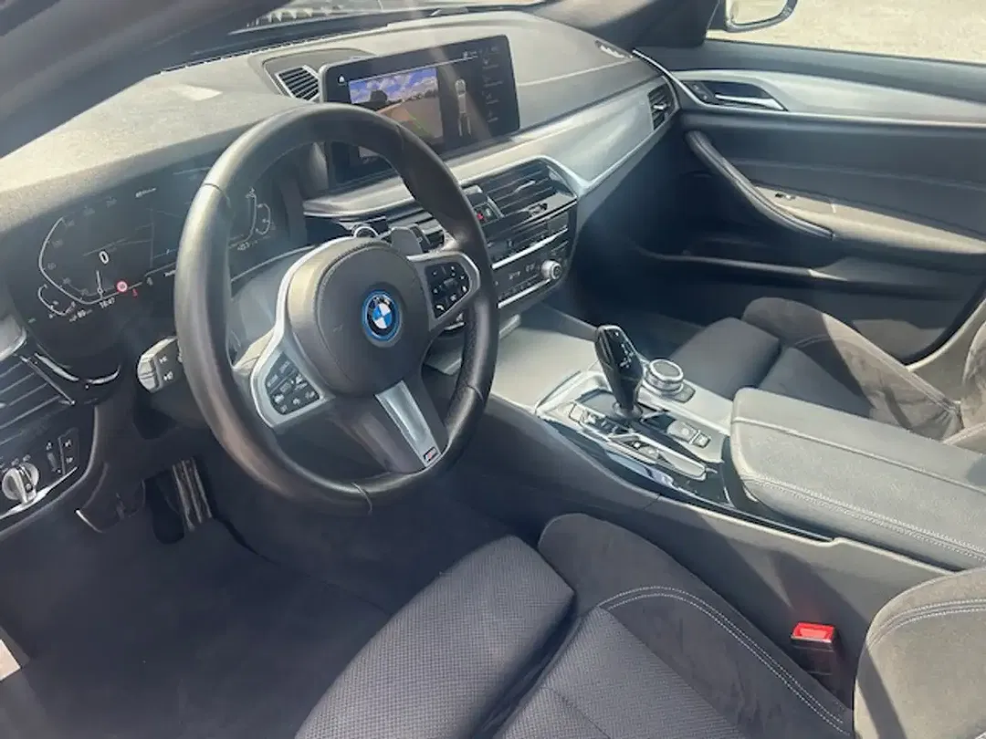 BMW 520 PHEV Touring Shadow Line - foto 15