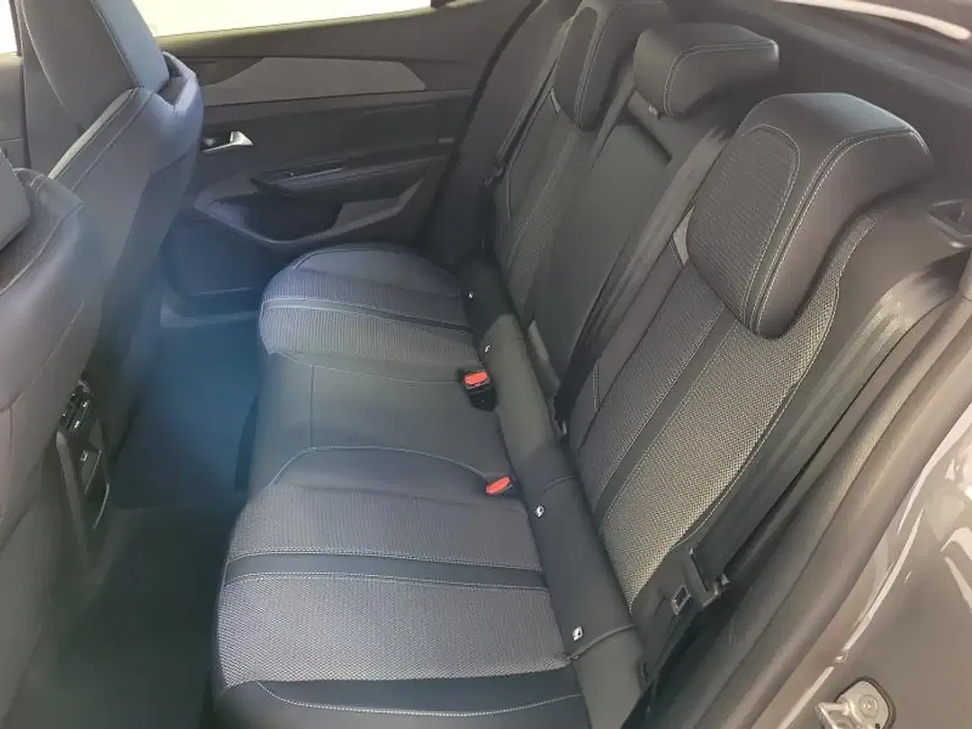 Peugeot 408 145 Hybrid Allure - Thumbnail 12