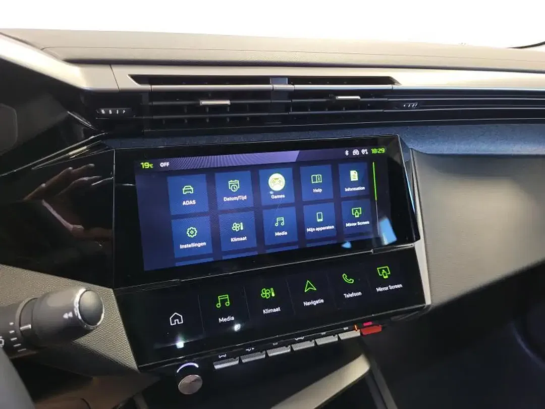Peugeot 408 145 Hybrid Allure - foto 15