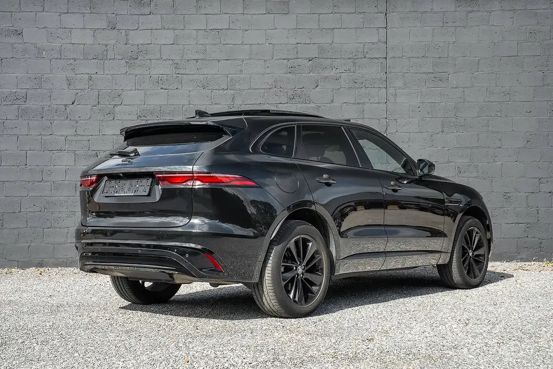 Jaguar F-Pace P400e 2.0 4x4 R-Dynamic S - Thumbnail 3