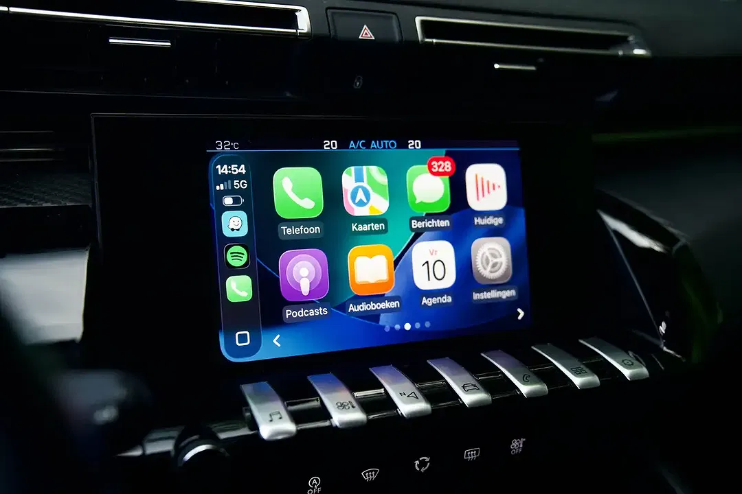 Peugeot 508 SW - Thumbnail 8