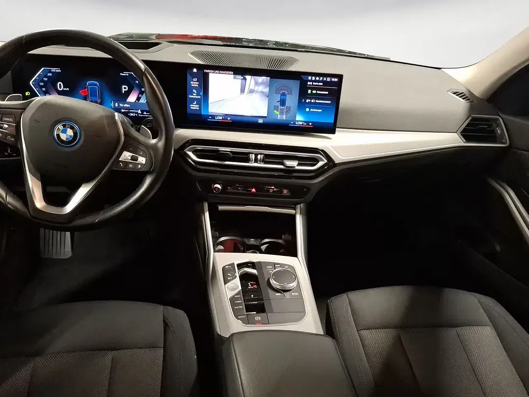 BMW 320 xDrive Touring - Thumbnail 10