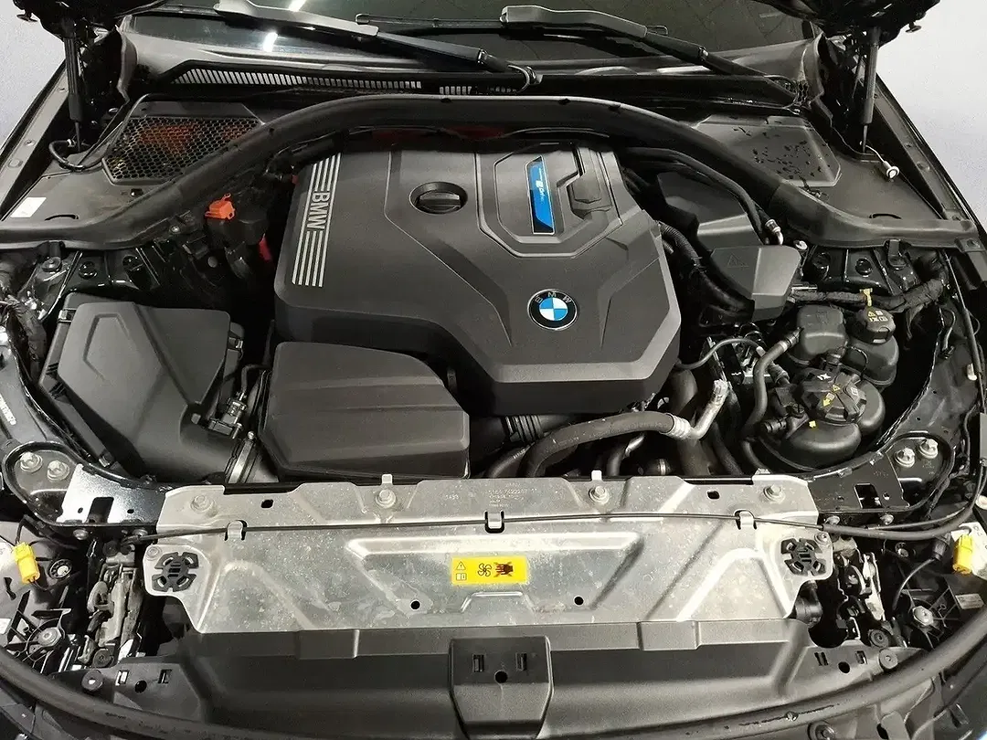 BMW 320 xDrive Touring - Thumbnail 14