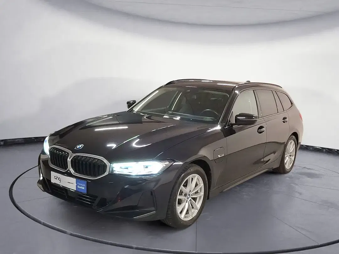 BMW 320 xDrive Touring - Thumbnail 1