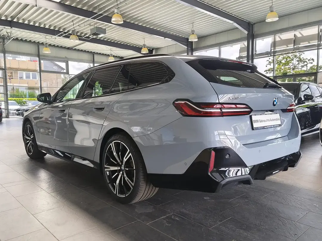 BMW 520 M Sport Touring - Thumbnail 4