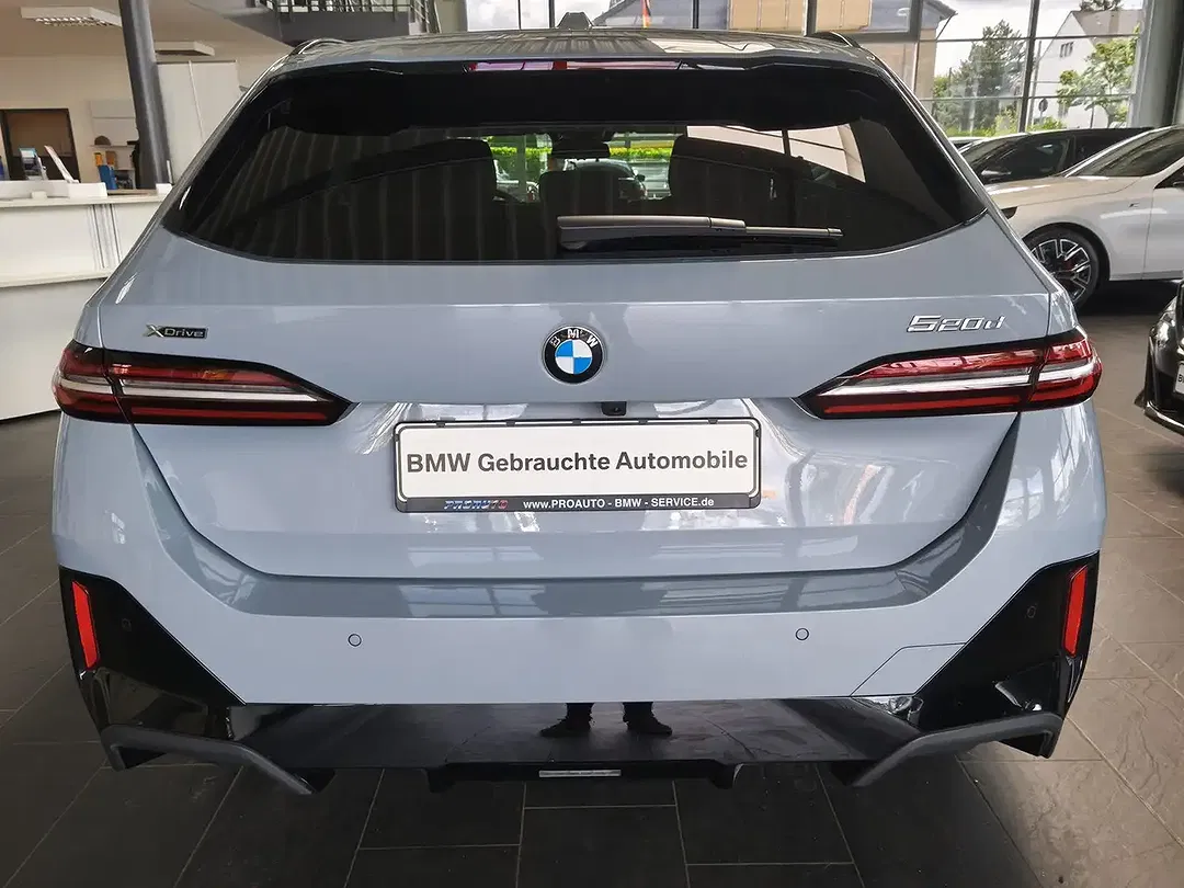 BMW 520 M Sport Touring - Thumbnail 5