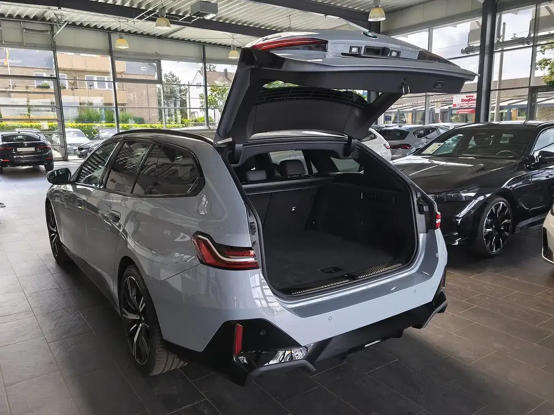 BMW 520 M Sport Touring - Thumbnail 6