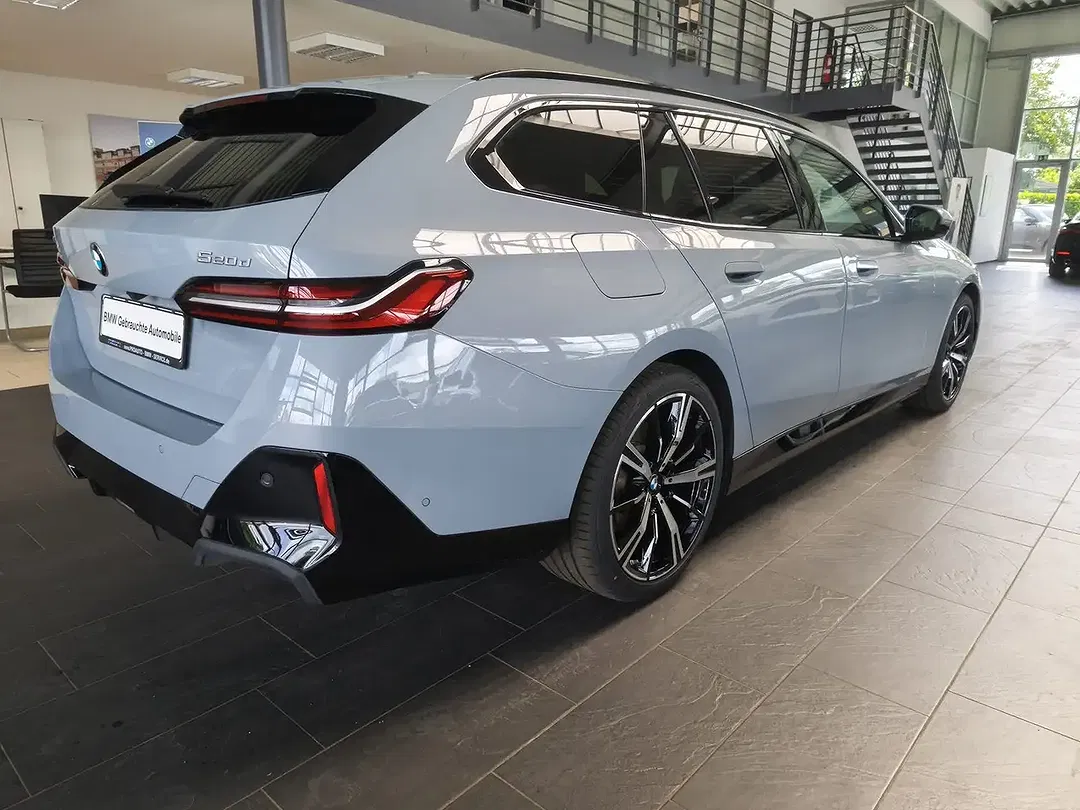 BMW 520 M Sport Touring - Thumbnail 7