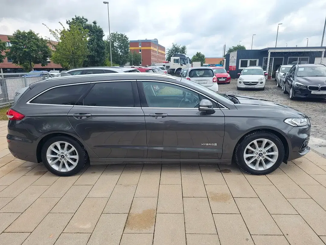 Ford Mondeo Hybrid - Thumbnail 5